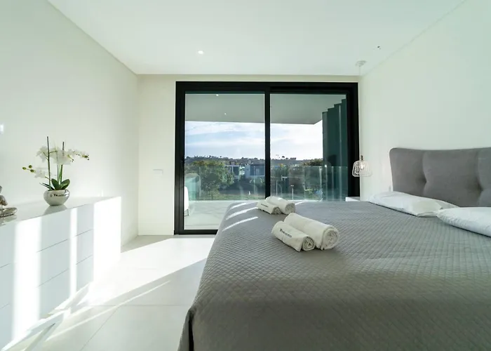 Marina - 33 By Hellovacations